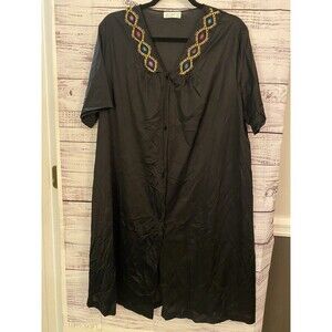 VINTAGE VASSARETTI  FULL BUST NYLON & APPLIQUES NIGHTGOWN, XXL Black